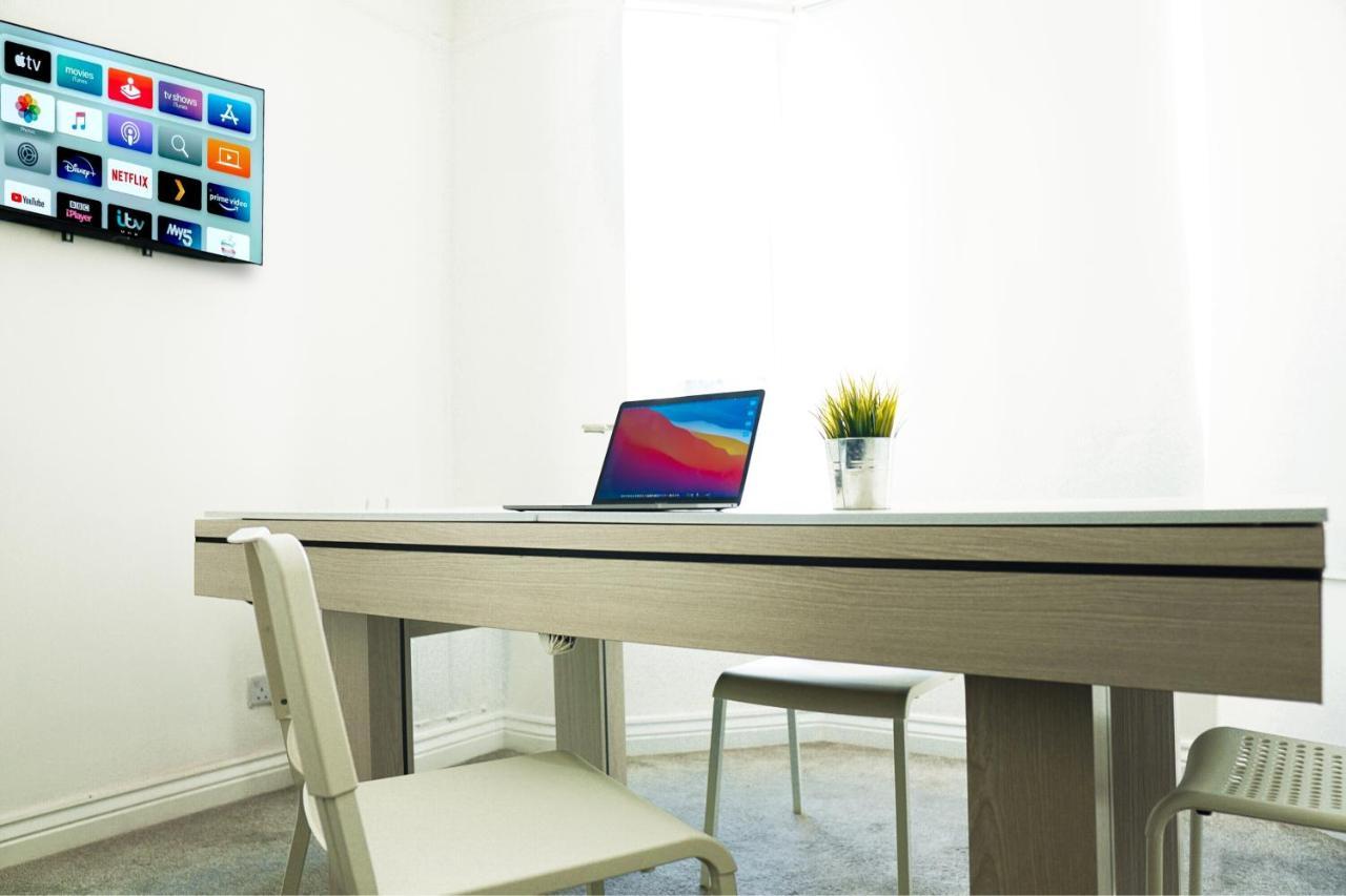 Chic City Loft Room Liverpool Bagian luar foto