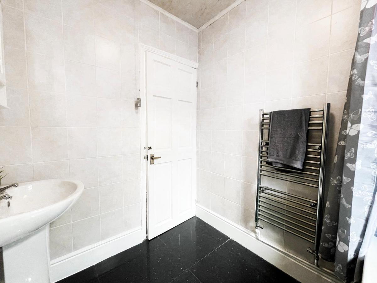 Chic City Loft Room Liverpool Bagian luar foto